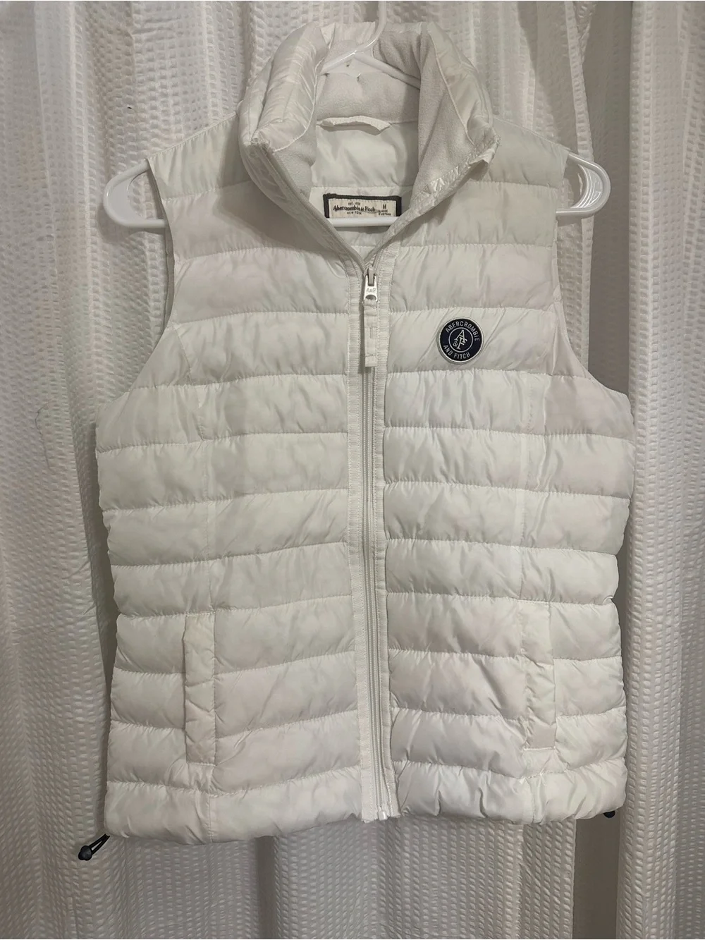 Abercrombie & Fitch Cream Quilted Puffer Vest